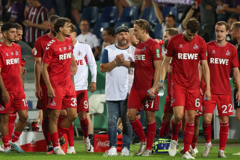 球队在防守 球队在防守